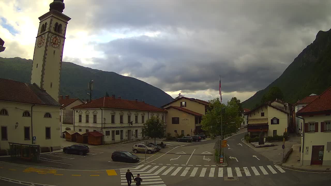 Cámara web en vivo Centro de la ciudad de Kobarid – Valle de Soča – Eslovenia