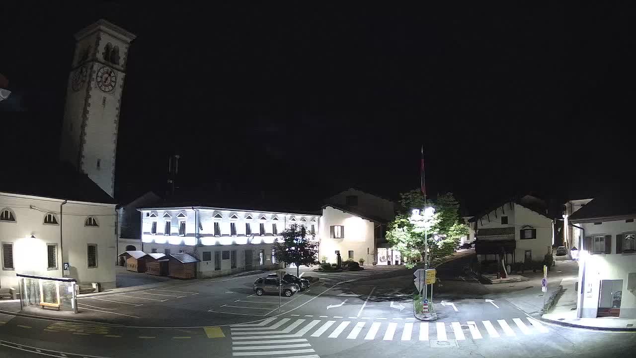 Spletna kamera Kobarid center mesta – dolina Soče – Slovenija