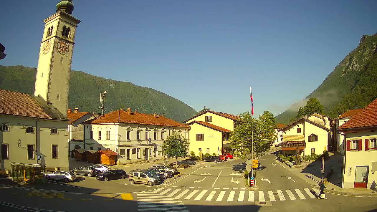 Web kamera uživo Centar grada Kobarida – dolina Soče – Slovenija