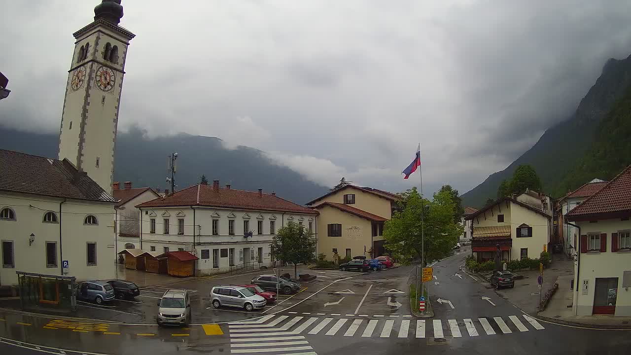 Cámara web en vivo Centro de la ciudad de Kobarid – Valle de Soča – Eslovenia