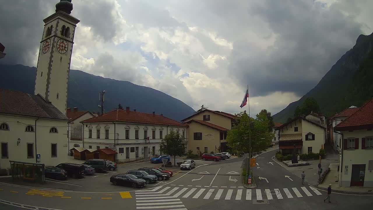 Cámara web en vivo Centro de la ciudad de Kobarid – Valle de Soča – Eslovenia