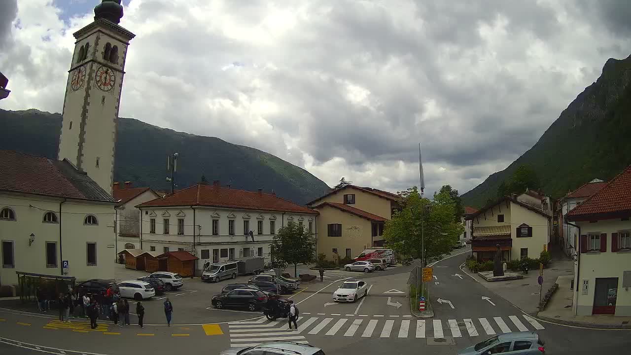 Web kamera uživo Centar grada Kobarida – dolina Soče – Slovenija