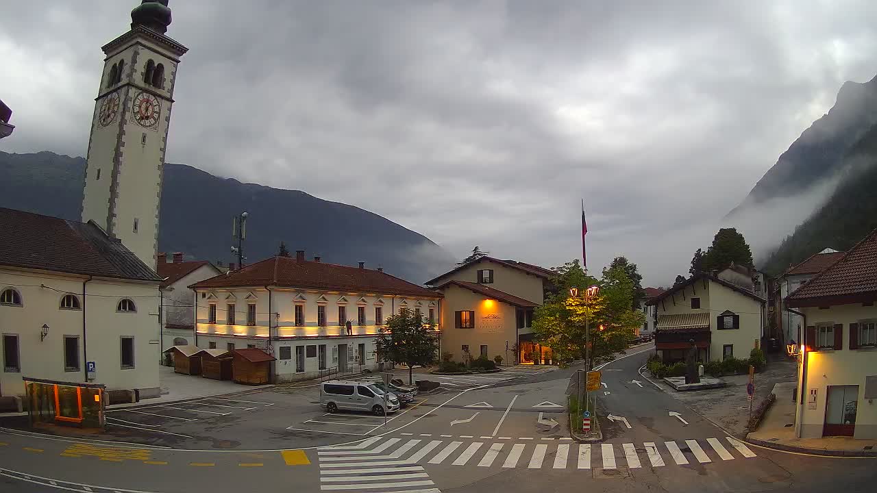 Cámara web en vivo Centro de la ciudad de Kobarid – Valle de Soča – Eslovenia