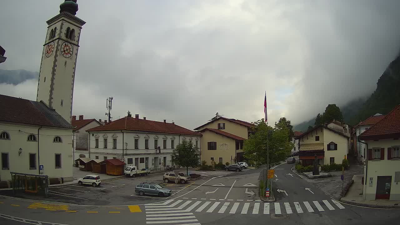 Cámara web en vivo Centro de la ciudad de Kobarid – Valle de Soča – Eslovenia