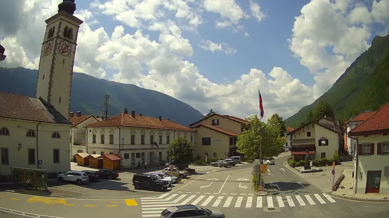 Cámara web en vivo Centro de la ciudad de Kobarid – Valle de Soča – Eslovenia