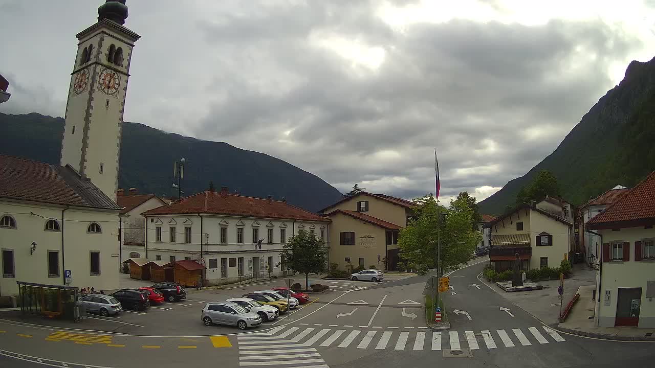 Cámara web en vivo Centro de la ciudad de Kobarid – Valle de Soča – Eslovenia
