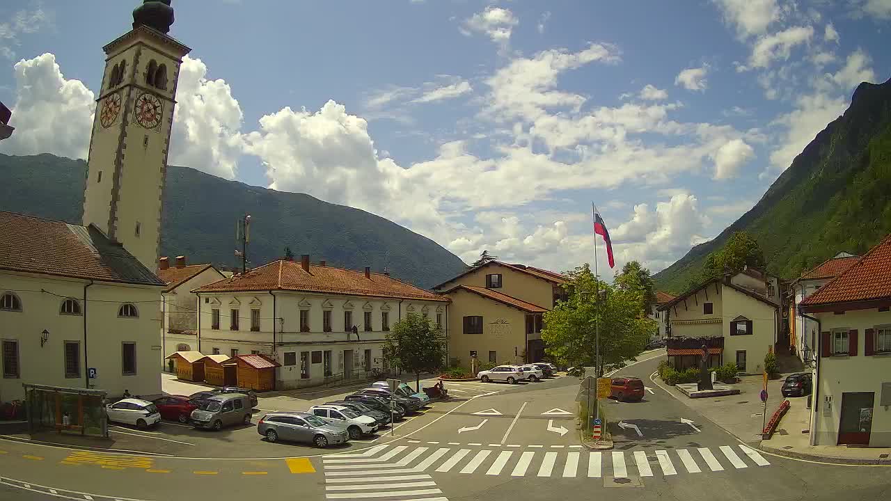 Cámara web en vivo Centro de la ciudad de Kobarid – Valle de Soča – Eslovenia
