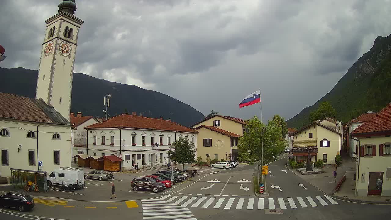 Cámara web en vivo Centro de la ciudad de Kobarid – Valle de Soča – Eslovenia