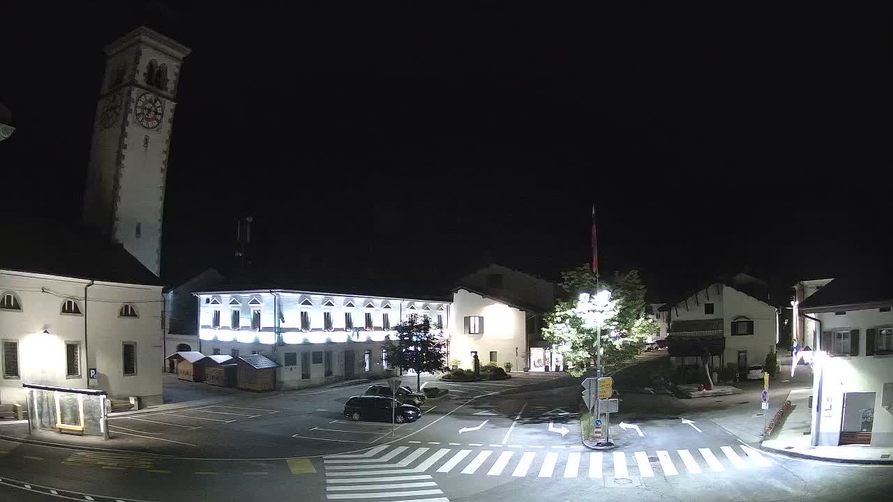 Spletna kamera Kobarid center mesta – dolina Soče – Slovenija