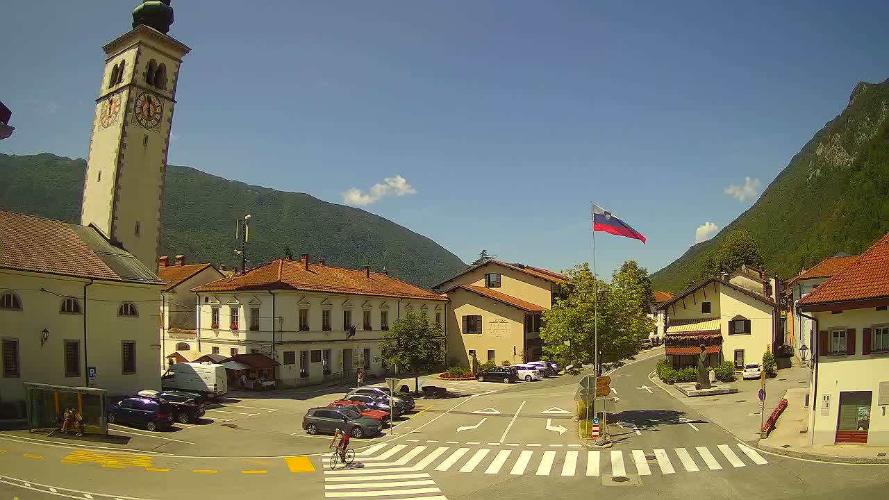 Spletna kamera Kobarid center mesta – dolina Soče – Slovenija