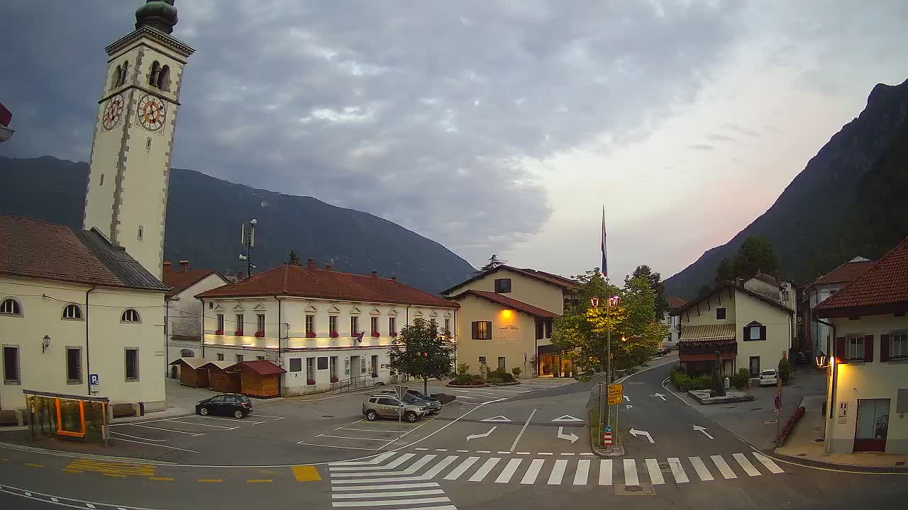 Cámara web en vivo Centro de la ciudad de Kobarid – Valle de Soča – Eslovenia