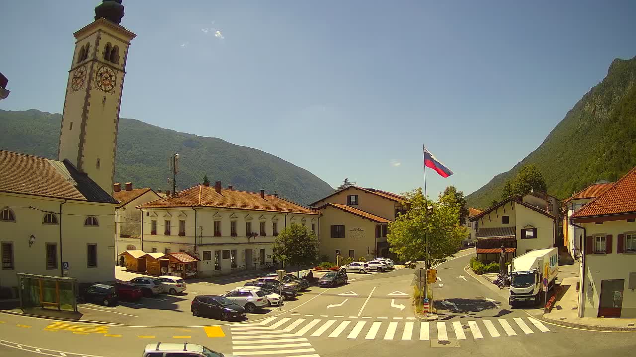 Cámara web en vivo Centro de la ciudad de Kobarid – Valle de Soča – Eslovenia