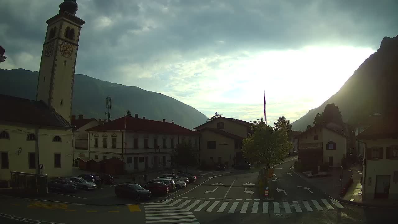 Cámara web en vivo Centro de la ciudad de Kobarid – Valle de Soča – Eslovenia