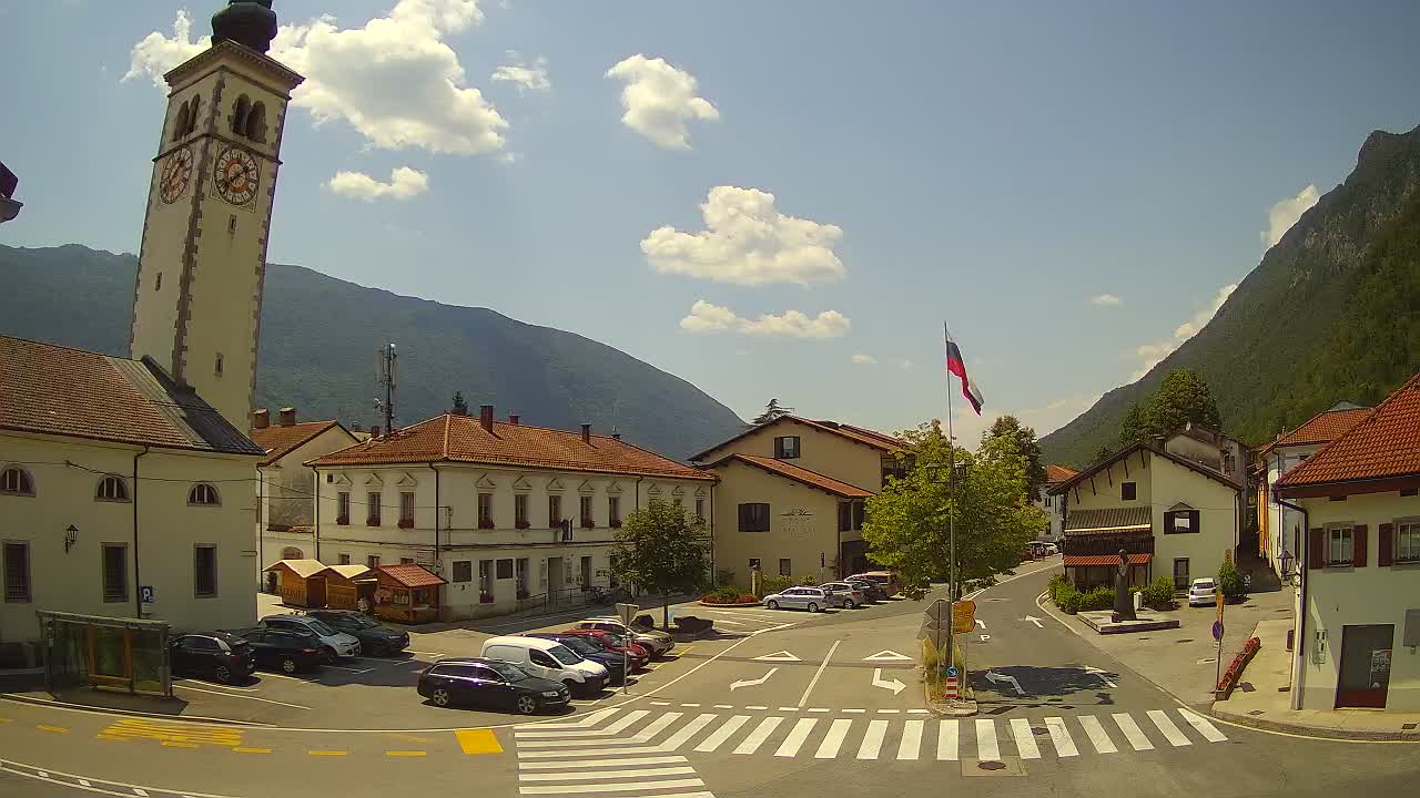 Web kamera uživo Centar grada Kobarida – dolina Soče – Slovenija