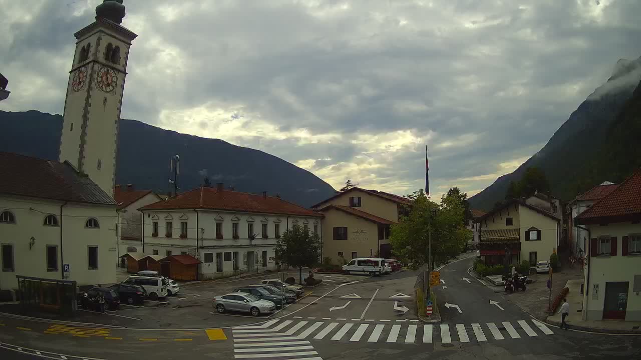 Cámara web en vivo Centro de la ciudad de Kobarid – Valle de Soča – Eslovenia