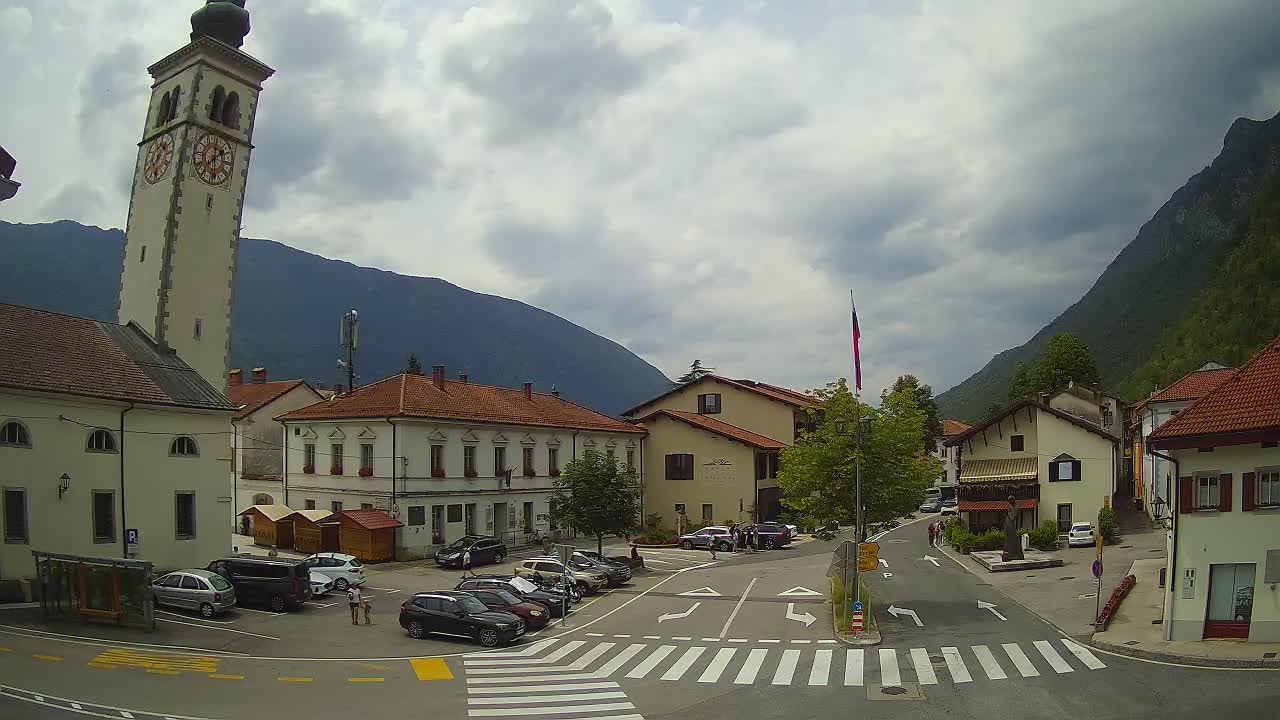 Cámara web en vivo Centro de la ciudad de Kobarid – Valle de Soča – Eslovenia