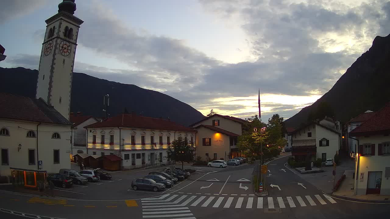 Cámara web en vivo Centro de la ciudad de Kobarid – Valle de Soča – Eslovenia