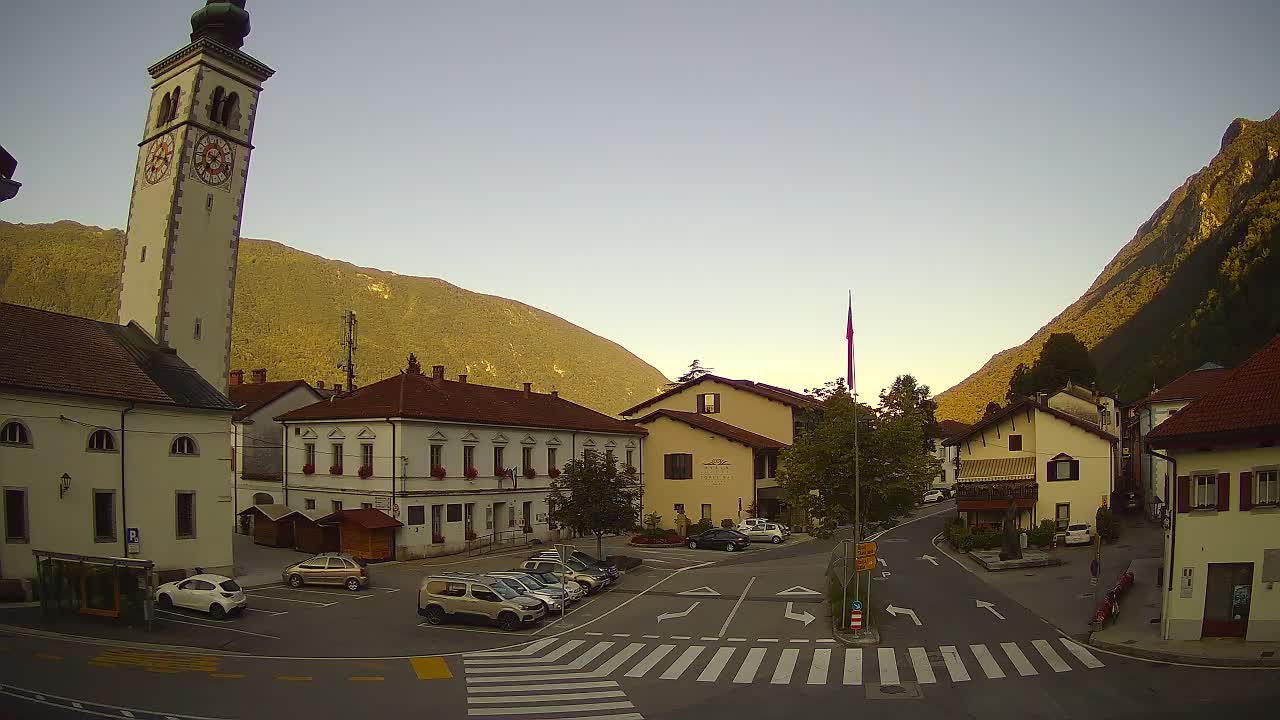 Cámara web en vivo Centro de la ciudad de Kobarid – Valle de Soča – Eslovenia