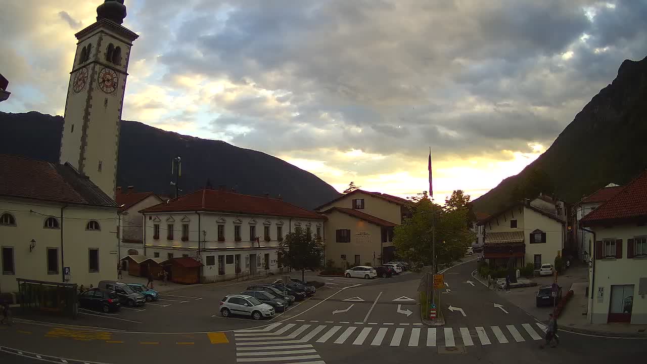 Cámara web en vivo Centro de la ciudad de Kobarid – Valle de Soča – Eslovenia