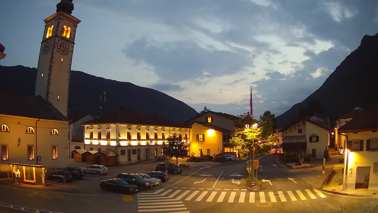 Spletna kamera Kobarid center mesta – dolina Soče – Slovenija