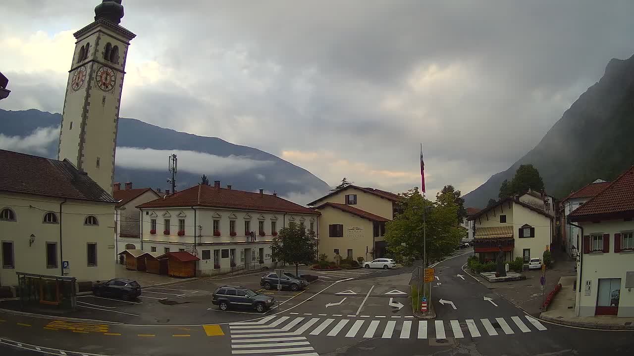 Cámara web en vivo Centro de la ciudad de Kobarid – Valle de Soča – Eslovenia