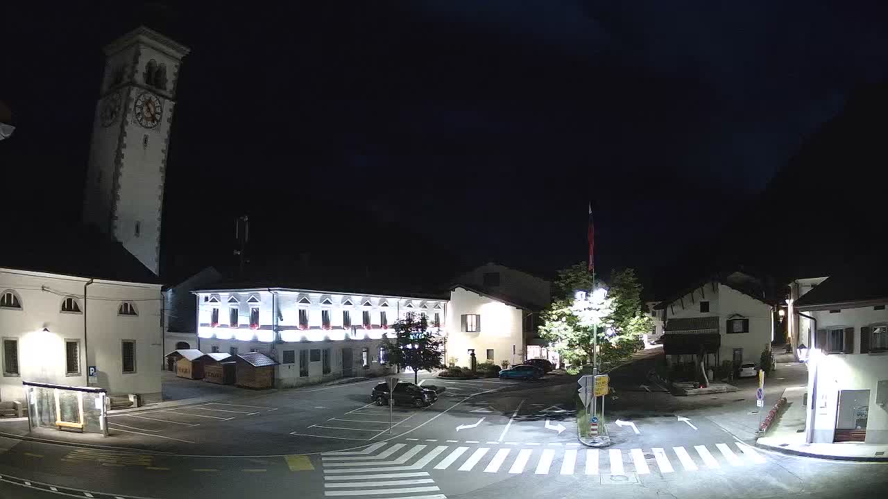 Spletna kamera Kobarid center mesta – dolina Soče – Slovenija