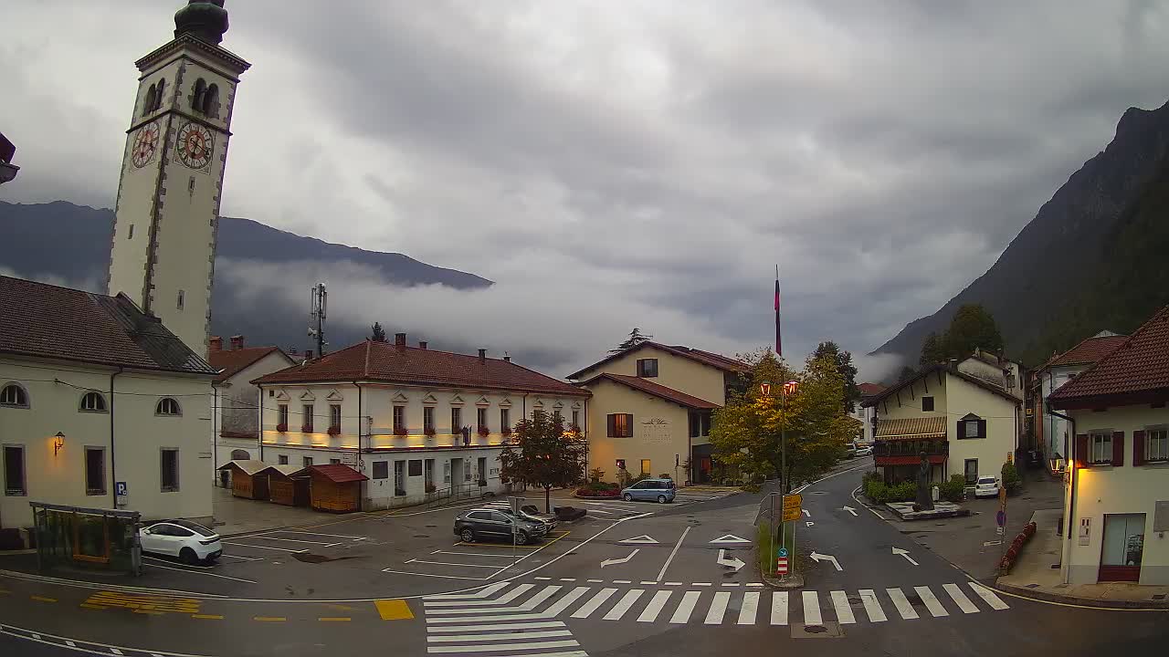 Cámara web en vivo Centro de la ciudad de Kobarid – Valle de Soča – Eslovenia