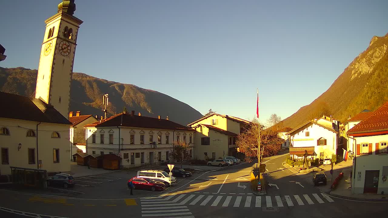 Cámara web en vivo Centro de la ciudad de Kobarid – Valle de Soča – Eslovenia
