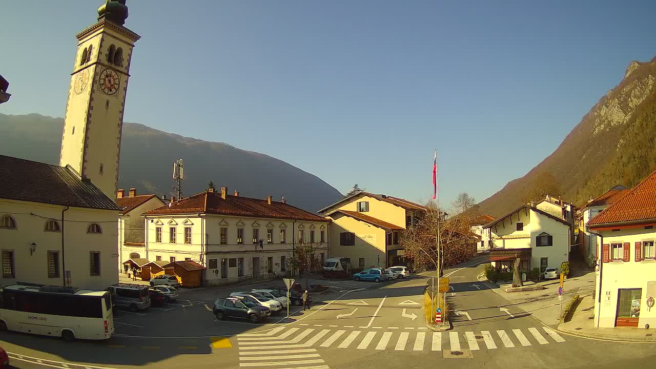 Cámara web en vivo Centro de la ciudad de Kobarid – Valle de Soča – Eslovenia