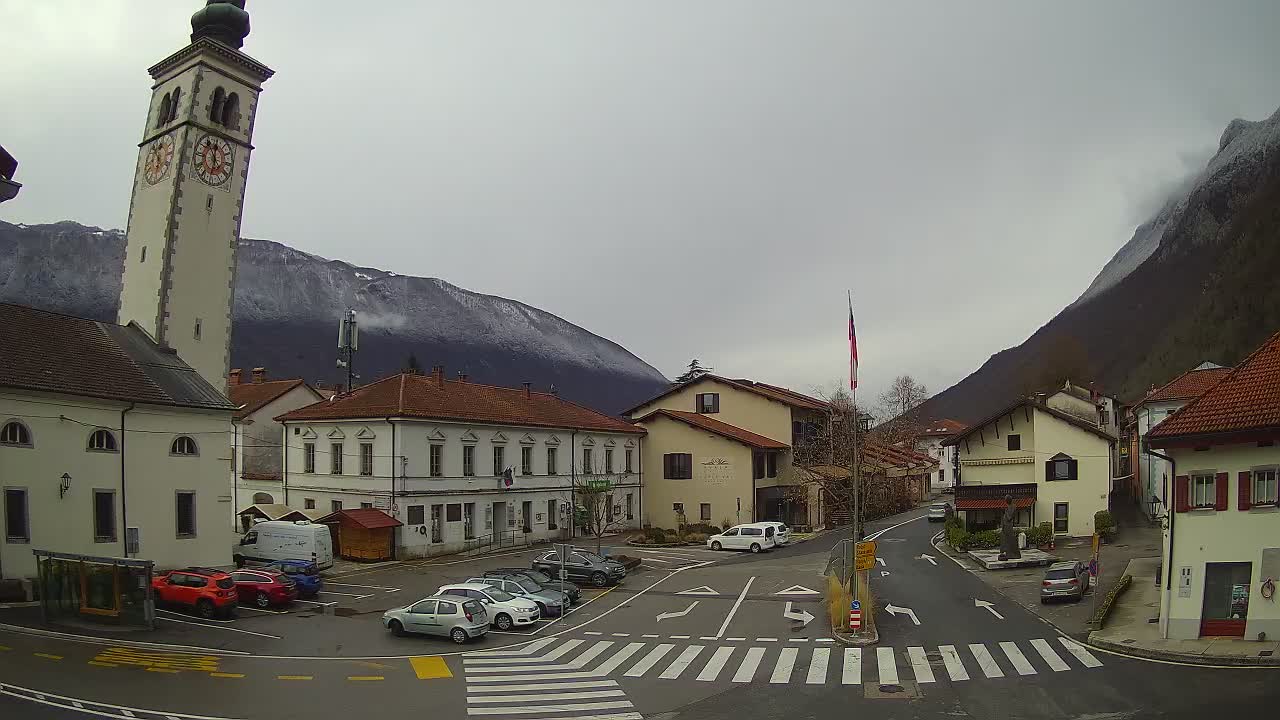 Cámara web en vivo Centro de la ciudad de Kobarid – Valle de Soča – Eslovenia