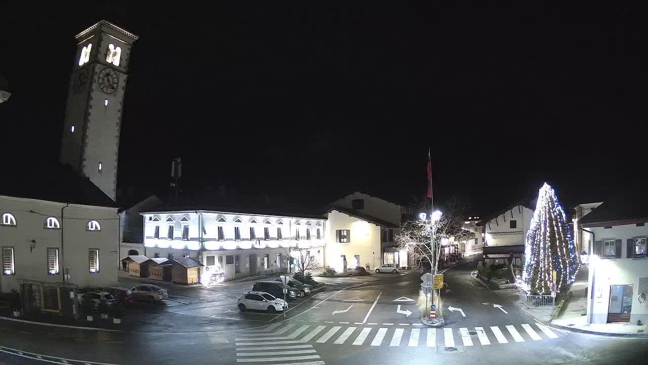 Spletna kamera Kobarid center mesta – dolina Soče – Slovenija