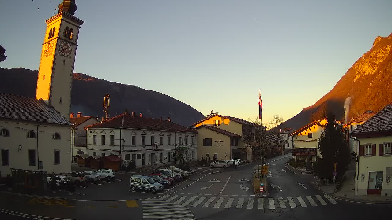 Cámara web en vivo Centro de la ciudad de Kobarid – Valle de Soča – Eslovenia
