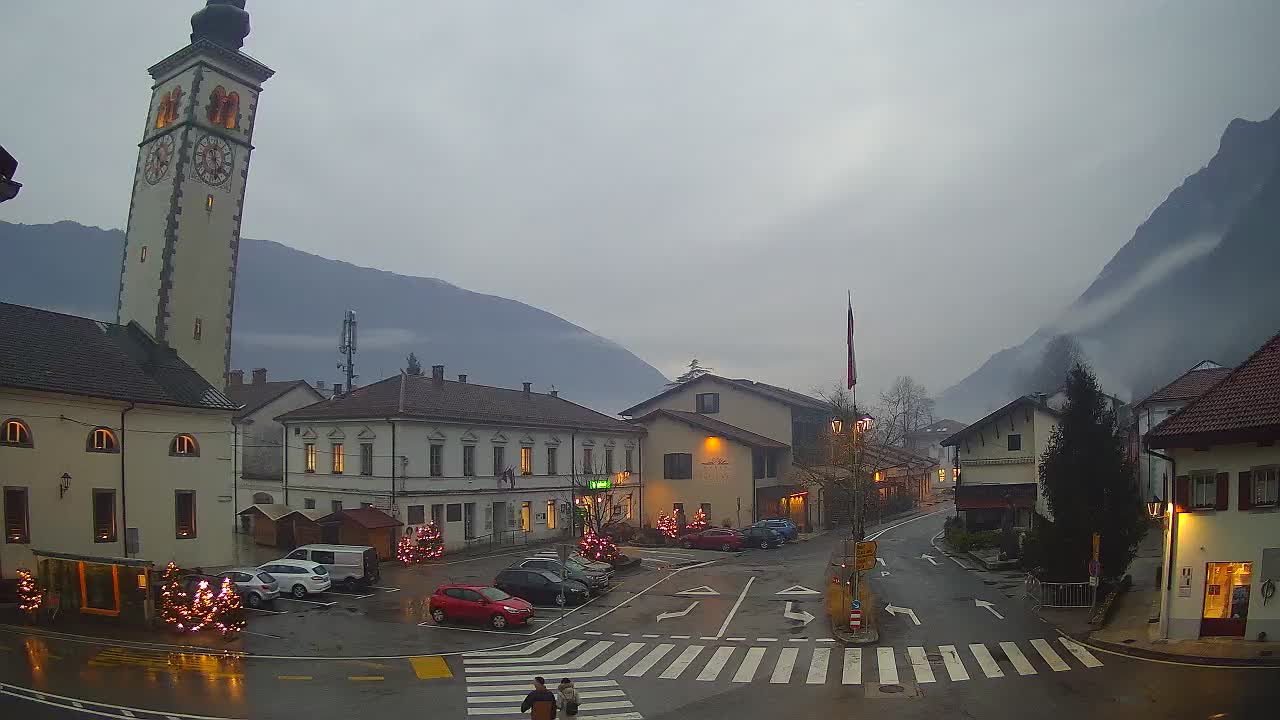 Cámara web en vivo Centro de la ciudad de Kobarid – Valle de Soča – Eslovenia