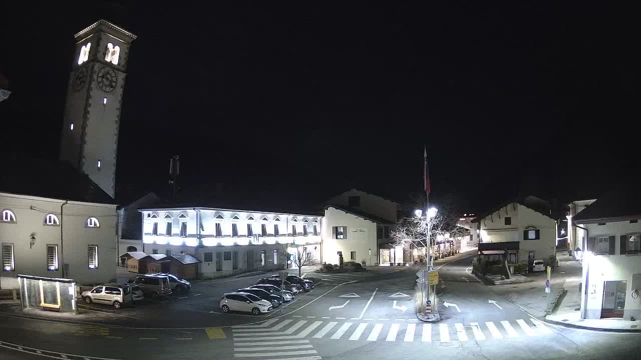 Web kamera uživo Centar grada Kobarida – dolina Soče – Slovenija