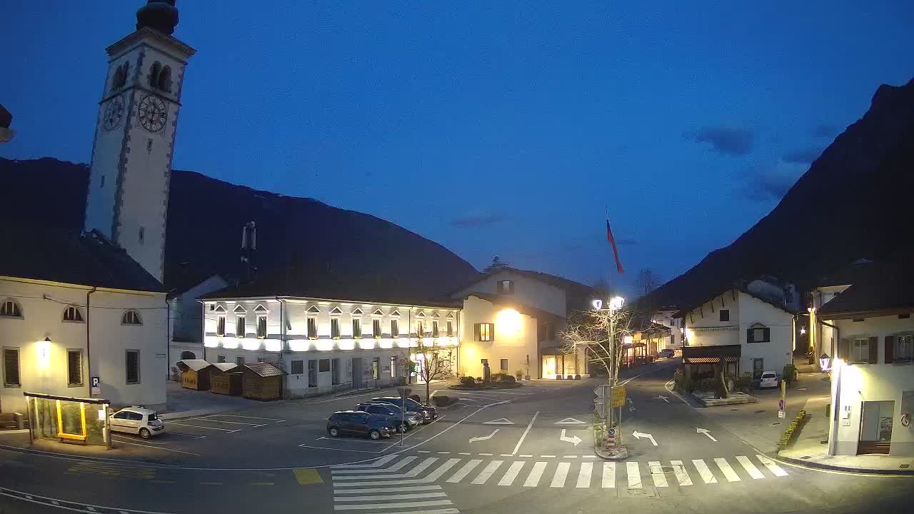 Web kamera uživo Centar grada Kobarida – dolina Soče – Slovenija