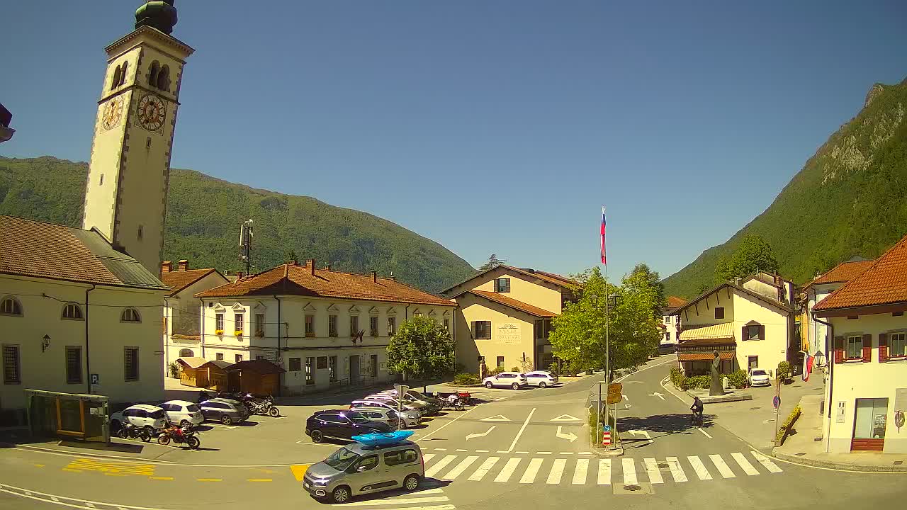 Cámara web en vivo Centro de la ciudad de Kobarid – Valle de Soča – Eslovenia