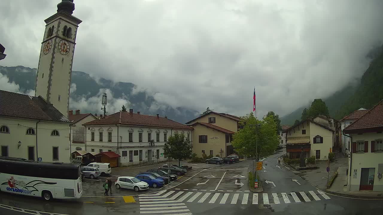 Web kamera uživo Centar grada Kobarida – dolina Soče – Slovenija