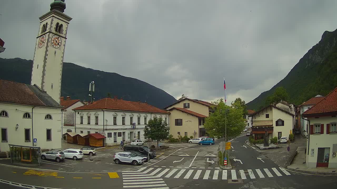 Web kamera uživo Centar grada Kobarida – dolina Soče – Slovenija