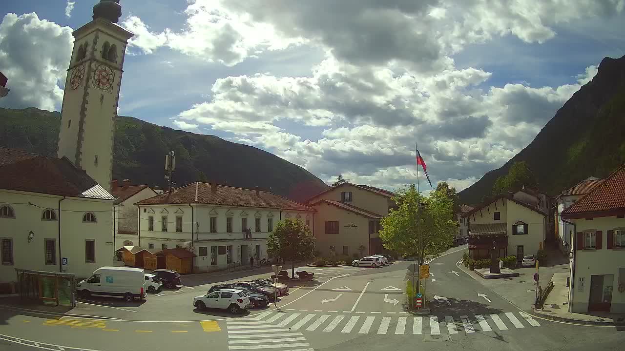 Cámara web en vivo Centro de la ciudad de Kobarid – Valle de Soča – Eslovenia