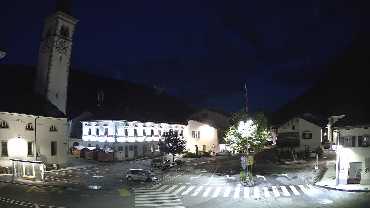 Spletna kamera Kobarid center mesta – dolina Soče – Slovenija
