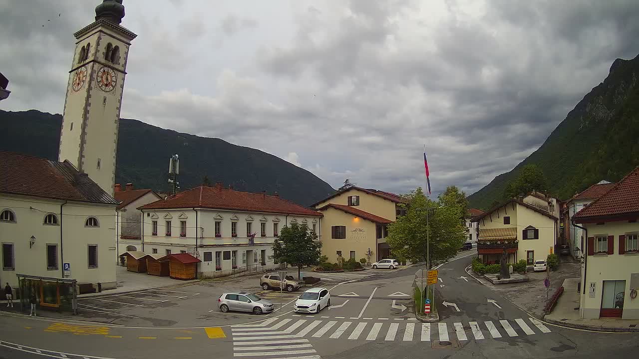 Cámara web en vivo Centro de la ciudad de Kobarid – Valle de Soča – Eslovenia