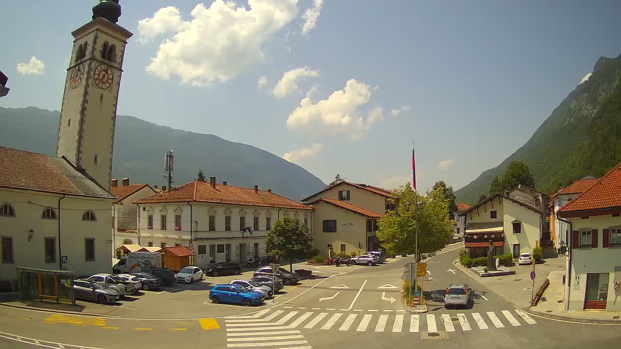 Web kamera uživo Centar grada Kobarida – dolina Soče – Slovenija