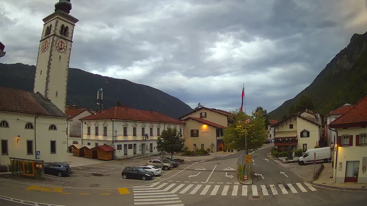 Cámara web en vivo Centro de la ciudad de Kobarid – Valle de Soča – Eslovenia