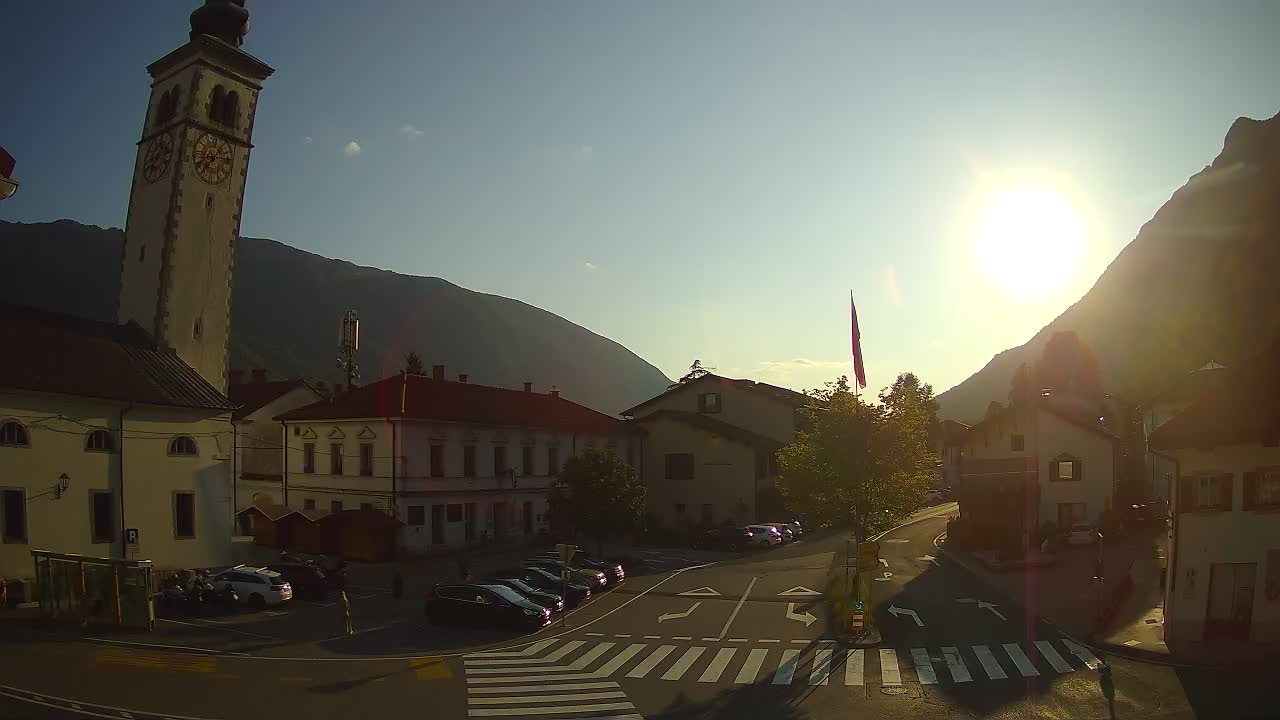 Cámara web en vivo Centro de la ciudad de Kobarid – Valle de Soča – Eslovenia