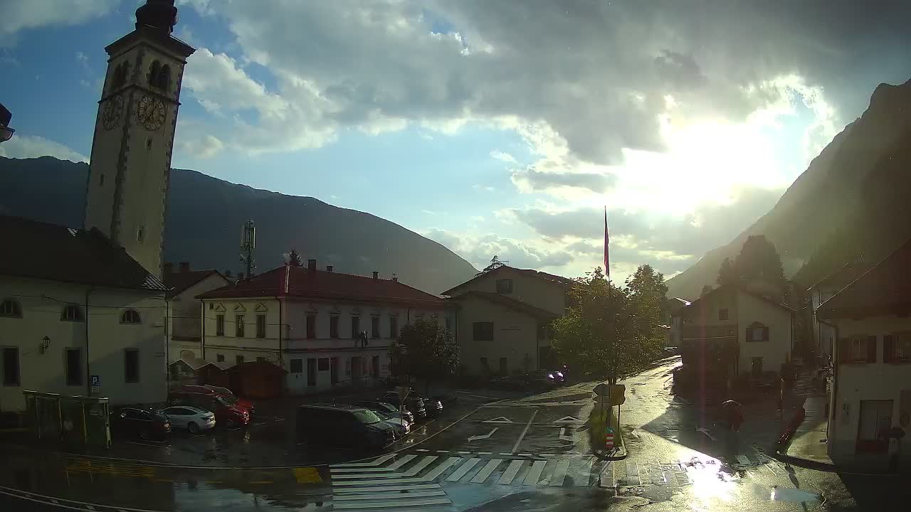 Cámara web en vivo Centro de la ciudad de Kobarid – Valle de Soča – Eslovenia