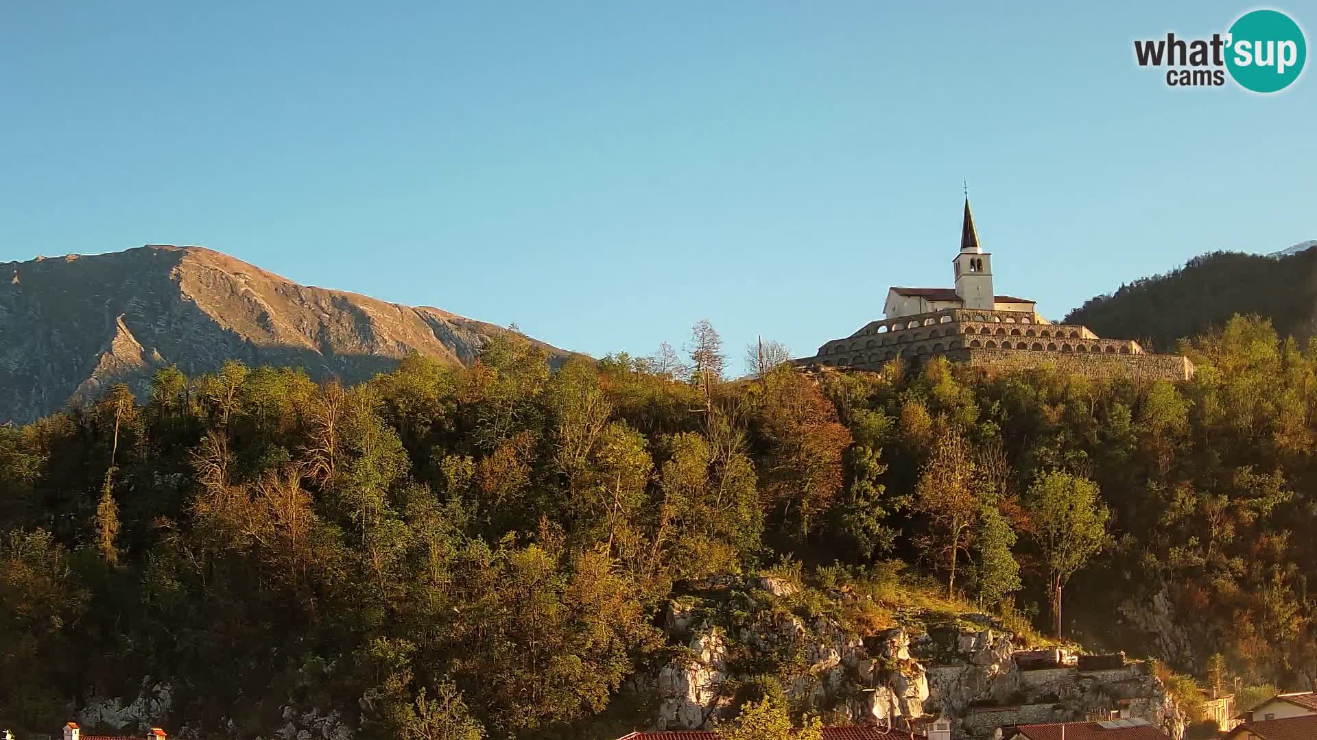 Kobarid-Webcam – Blick auf das Beinhaus aus dem 1. Weltkrieg