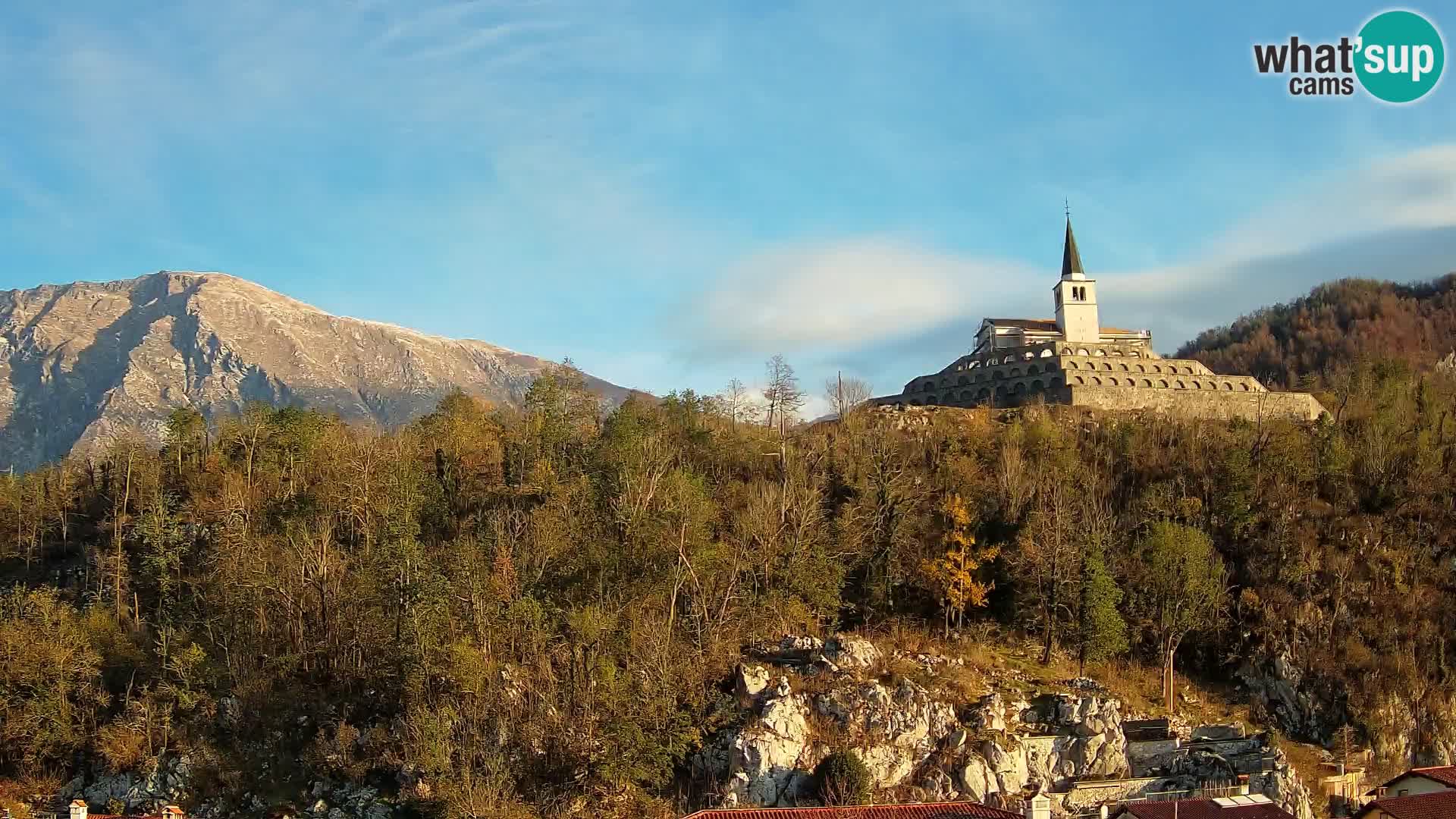 Kobarid-Webcam – Blick auf das Beinhaus aus dem 1. Weltkrieg