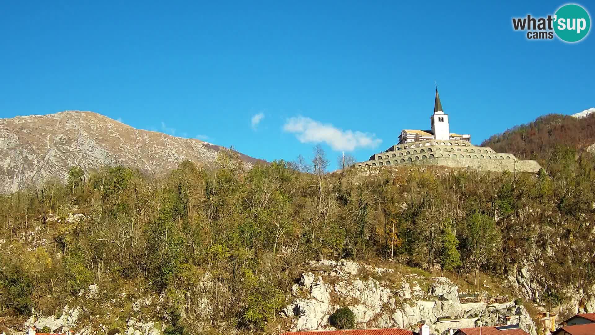 Kobarid-Webcam – Blick auf das Beinhaus aus dem 1. Weltkrieg