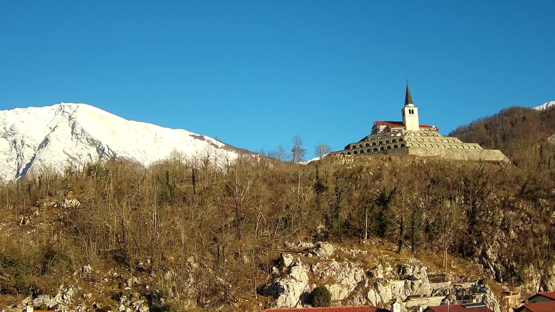 Kobarid webcam – View to Charnel House from 1st world war