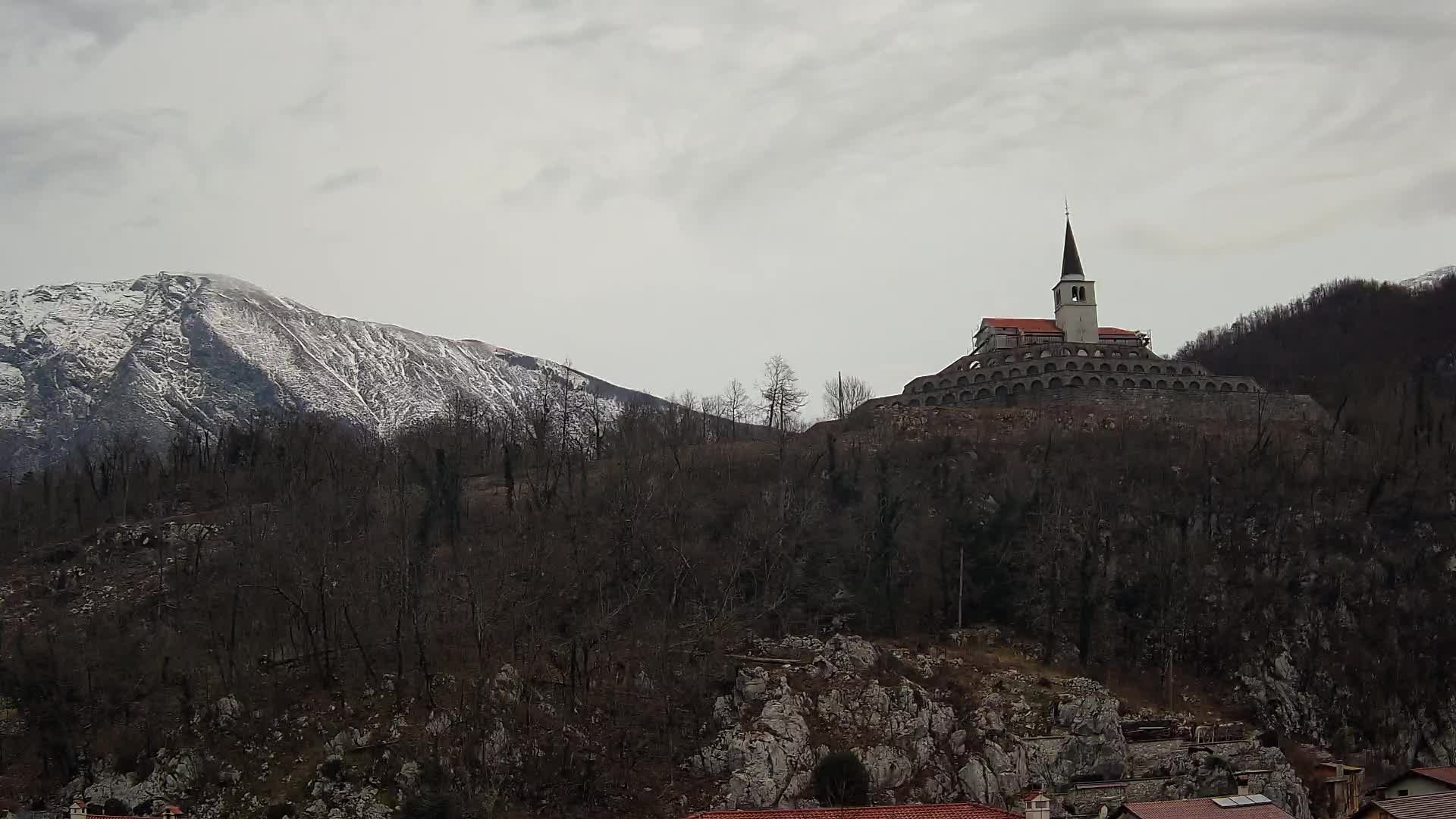 Caporetto webcam – Veduta dell’Ossario della prima guerra mondiale